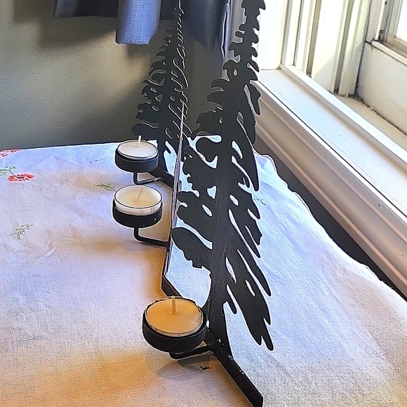 Metal  Pine Trees And Wolf. Dark Green Tree Brown Wolf. Tea Candles Included - Picture 7 of 16